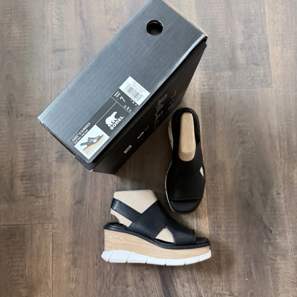 NIB Sorel Joanie III Slingback Leather Sandal | Black/White | Size 7 - Picture 10 of 12